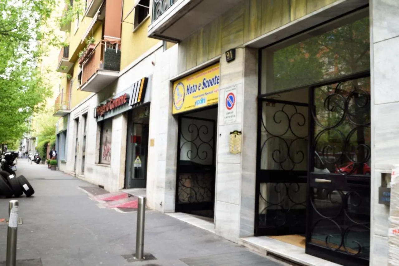 Easylife - Monolocale Confortevole E Rilassante Nel Quartiere Solari, Dotato Di Ogni Comfort Apartman Milánó 0*,